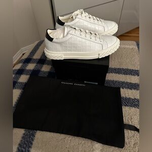 NEW Giuseppe Zanotti Blabber crocodile-print leather sneakers